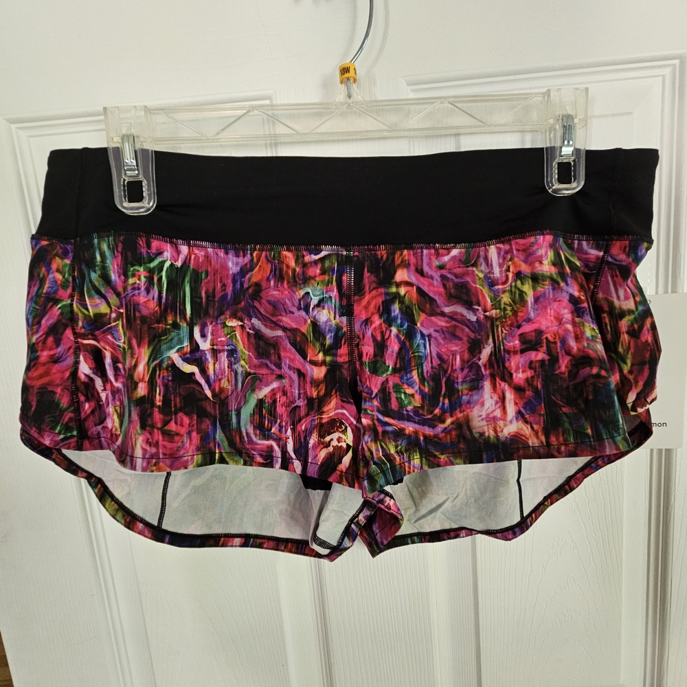 Lululemon Athletica Hypwrflow Hotty Hot Athletic Shorts